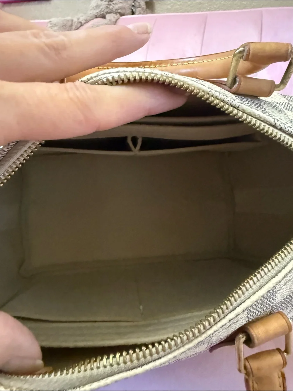 💯Authentic! Louis Vuitton LV Damier Azur Speedy 25.